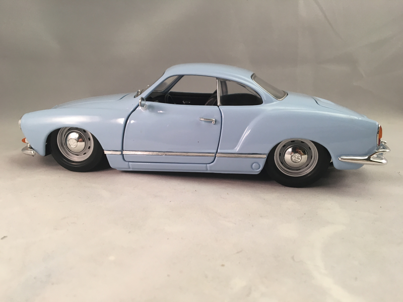 Illustration for article titled Tuetonic Tuesday: Karmann Ghia edition